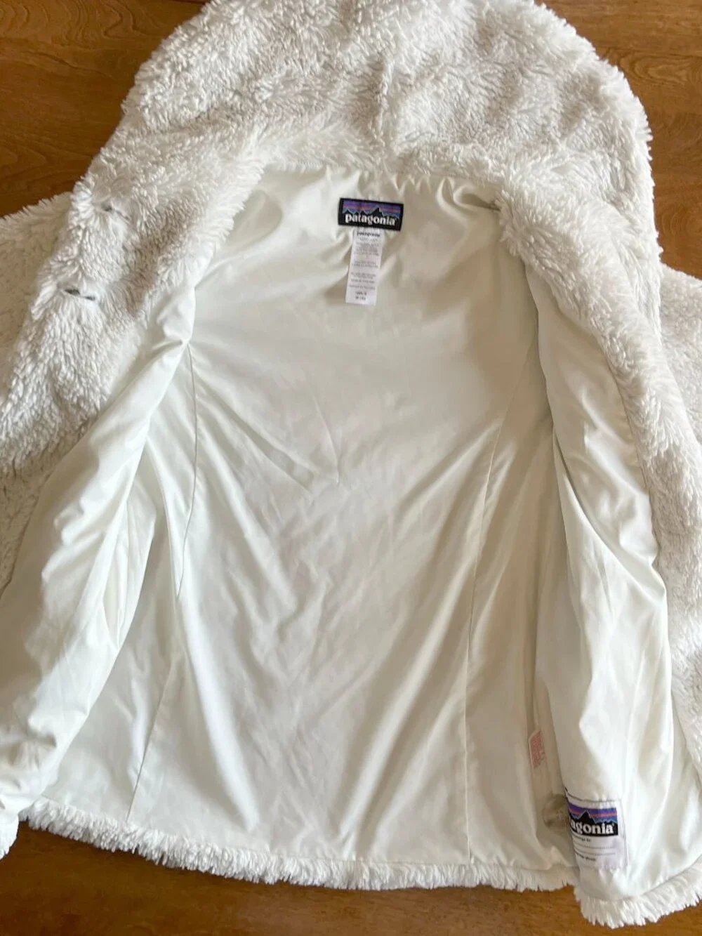 Patagonia ivory plush jacket M 10